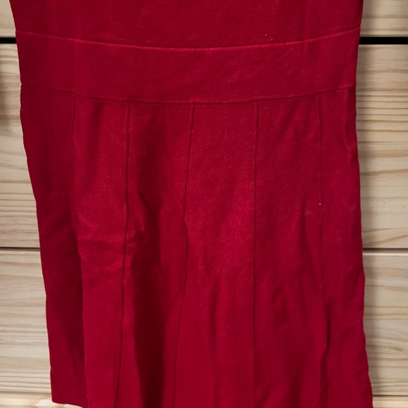 Red knit A- line - Picture 3 of 3